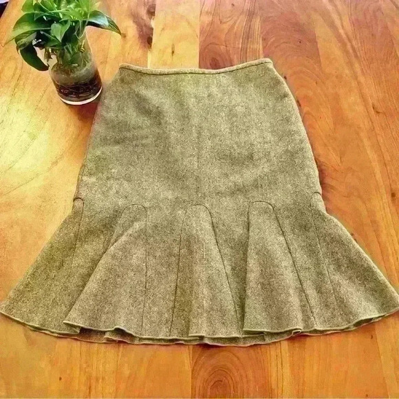 Ann Taylor Earthy Minimalist Corpcore Academic Work Career Wear Mini Skirt. - Picture 7 of 11